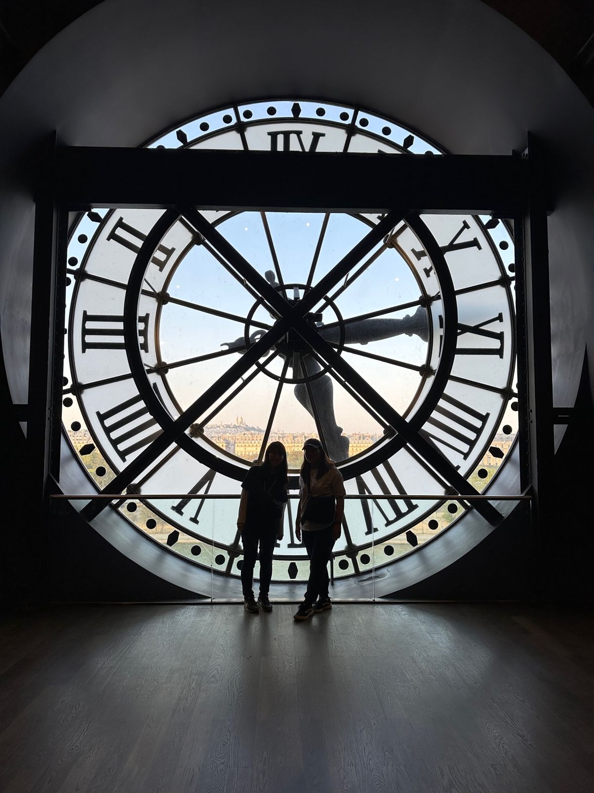 初日パリ市内を観光

サントシャペル協会
ルーブル美術館
オランジュリー美...