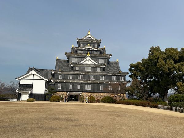 日本・岡山県「姫路&岡山旅行」の写真：岡山城
オリエント美術館
岡山神社
路面電車