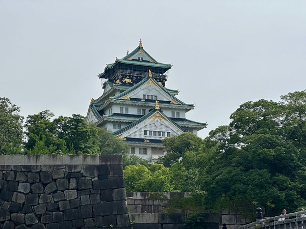 日本・大阪府「大阪城」の写真：大阪城。
ラーメン。