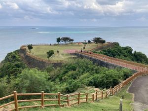 2日目
ウミカジテラス、万座毛、知念岬、平和祈念公園