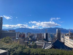 甲府城跡へ行きました。
城はありませんが、城跡は残ってます。
駅から近い城...