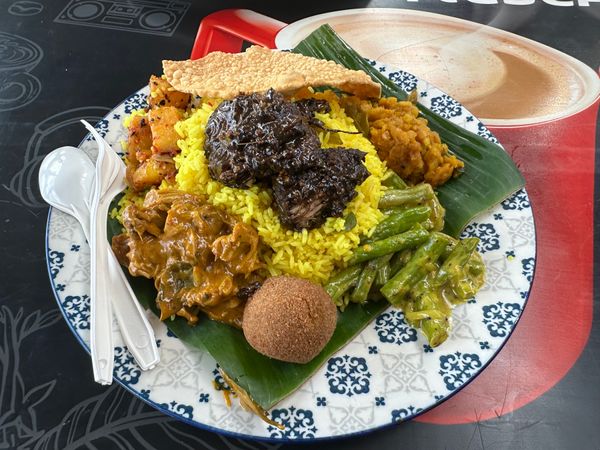 スリランカ・コロンボ「スリランカ旅行」の写真：5/3
ランプライス、マンゴー
ゴールの...