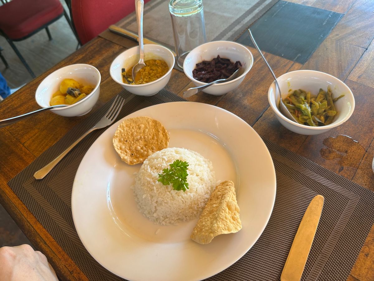 4/30
スリランカカレー、コットゥ、ビリヤニ、ライオンビール