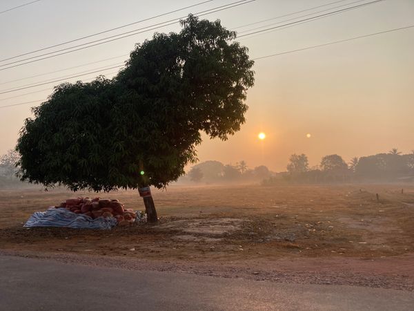ラオス人民民主共和国・ルアンパバーン「ラオス」の写真：バンケーン
朝散歩。適当に歩いてもなかな...
