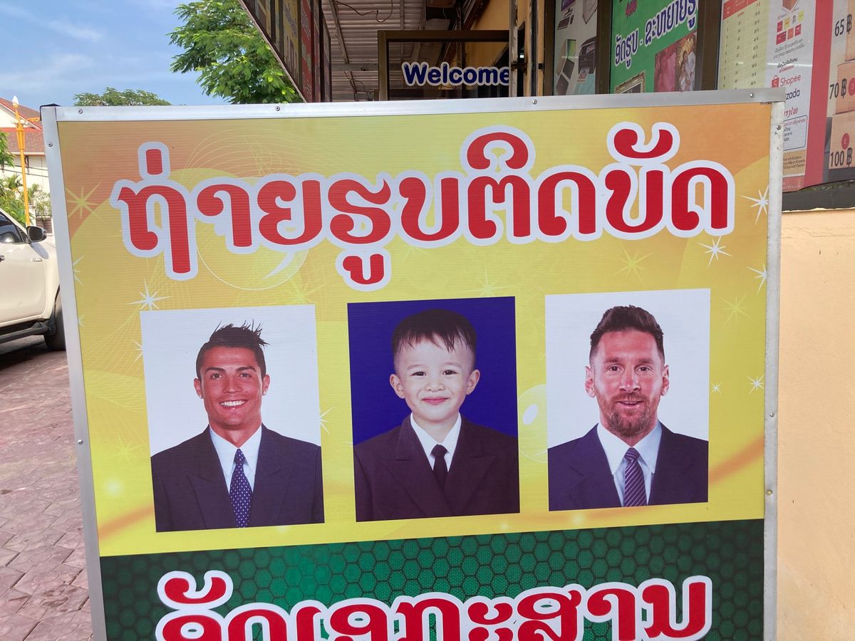 ターケーク。お昼はピンカイ(焼き鶏)とカオニャオ(おこわ)。ビールは置いて...