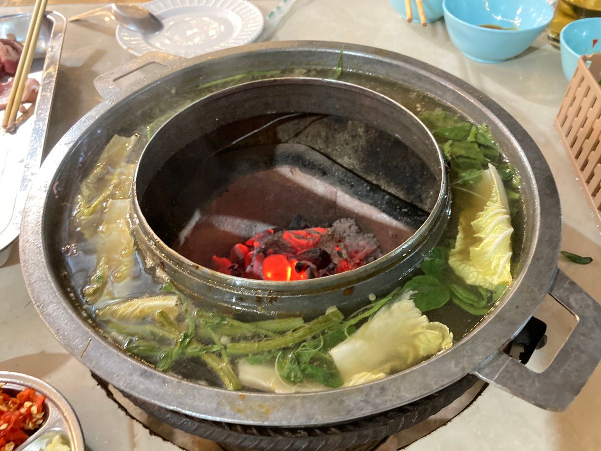 バンケーン
ナムグム川沿いではないけど、シンダート屋さん。シンダートは1つ...