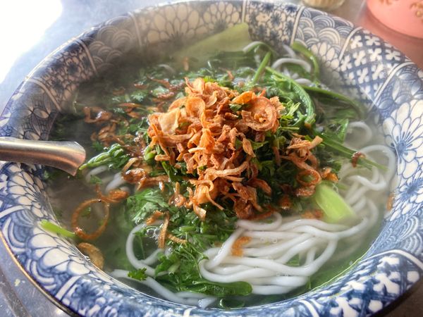 ラオス人民民主共和国・ルアンパバーン「ラオス」の写真：ターケーク、散歩しながら朝食を食べに。適...