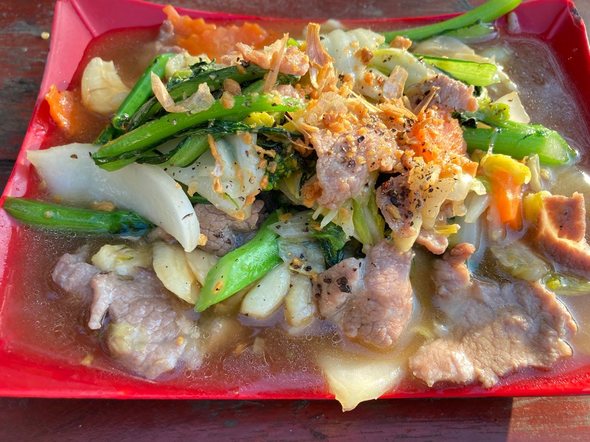 バンケーン
ナムグム川沿いに何軒も飲み屋さんや食堂があり、ルアンパバーンの...