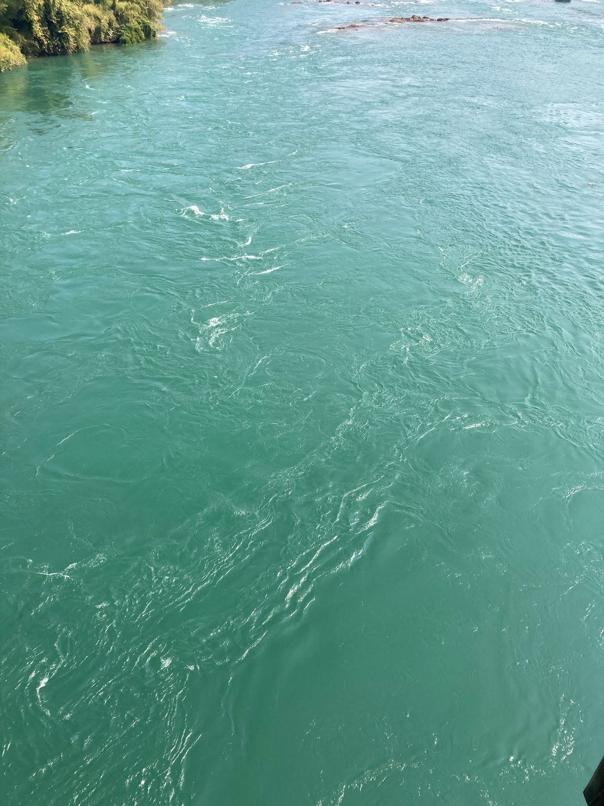 バンケーン
地図を見るとナムグムダムに近く、行ってみたくなりました。
しか...