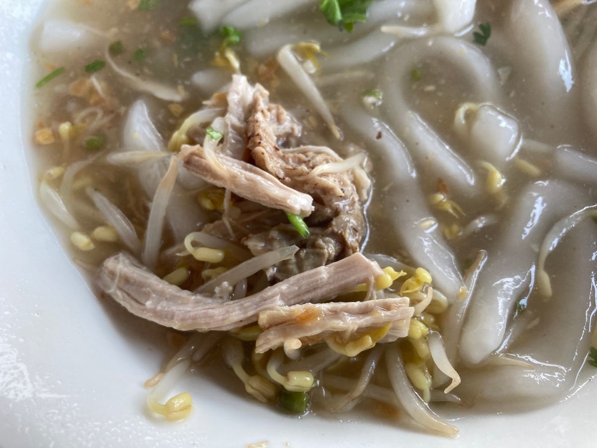 バンケーン
やはり美味し過ぎるここのカオピヤックさん。この日はお粥・カオピ...