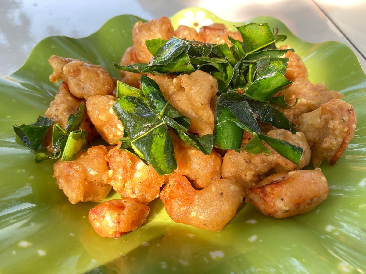 バンケーン散歩後、いつものナムグム川沿い飲み屋街の別店舗にin