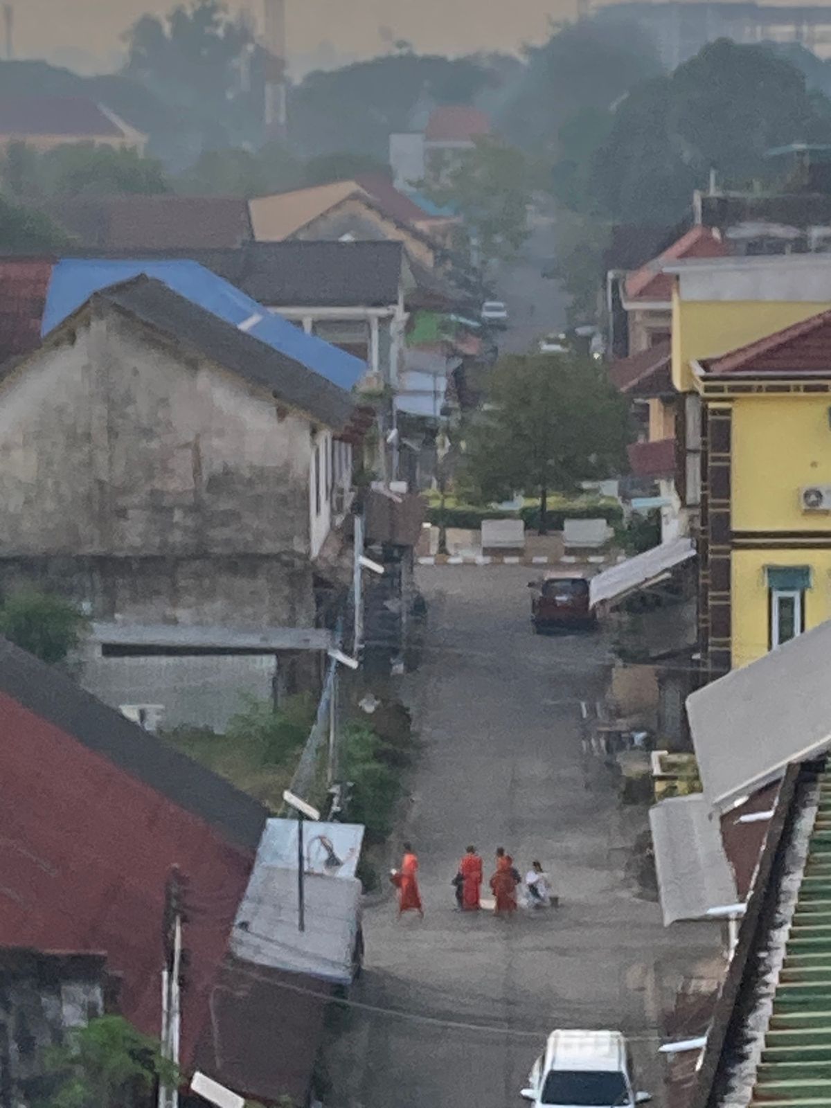 ターケーク
朝、メコン川があるお陰か、街がそこまで大きくない？からか、かな...