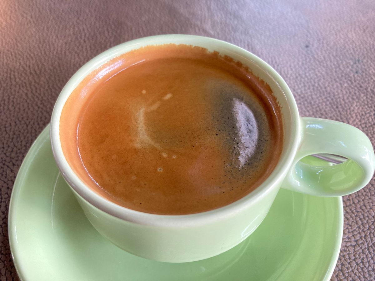 パークセー
カオピヤックセーンとラオスブランドのデルタコーヒーのカフェ