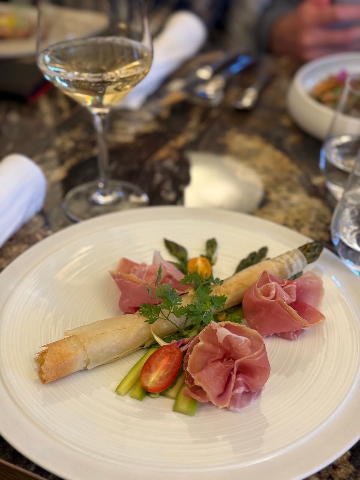 Restaurant À la maison（レストランアラメゾン）

ホ...