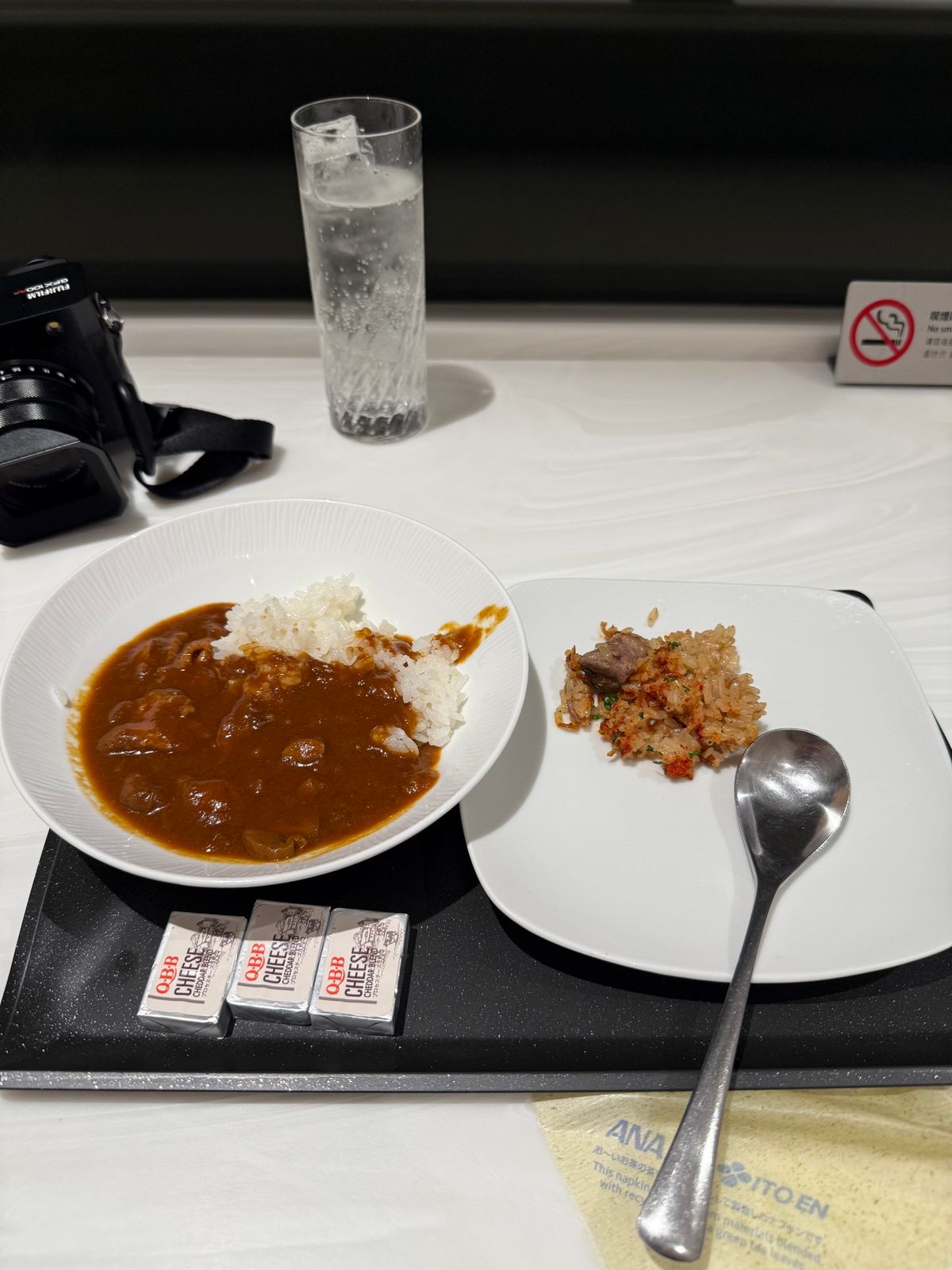 4月20日の早朝直行便をとっていたけど、直前で前日夜便がマイルで空いたので...