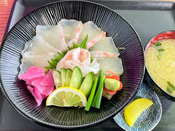 日本・長崎県「Nagasaki」の写真：平戸市漁協 旬鮮館
ヒラメ丼