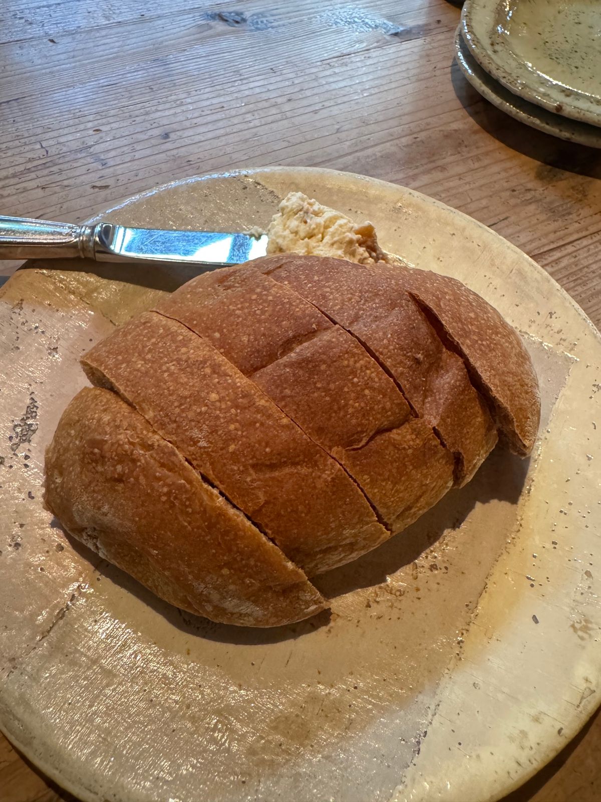 沖縄県　読谷村
水円
パン屋さん。ここの黒糖パンがとても美味しくて、おやつ...