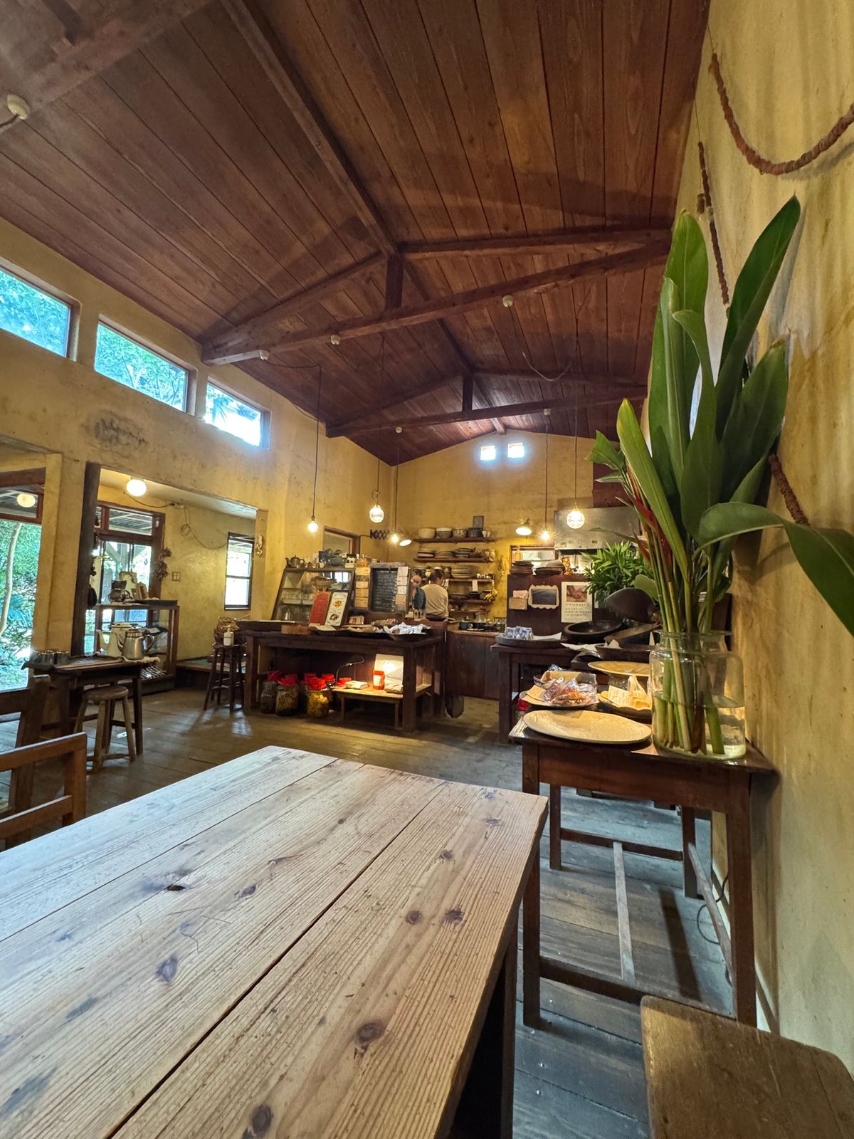 沖縄県　読谷村
水円
パン屋さん。ここの黒糖パンがとても美味しくて、おやつ...