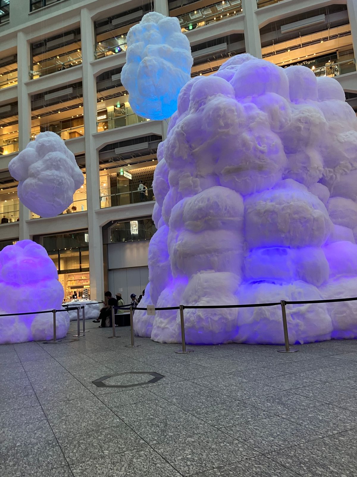 【撮影場所】
東京都 千代田区 JR東京駅ＫＩＴＴＥ丸の内

【住所】
東...