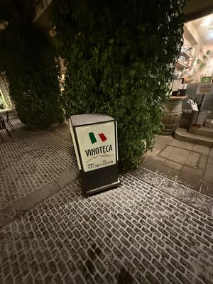 イタリアン『VINOTECA』

夕食はこちらで。ホテルのレストランのオッ...