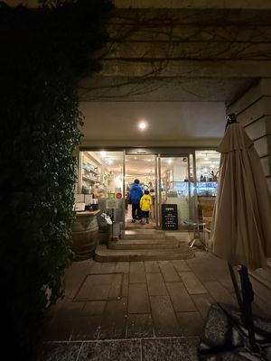 イタリアン『VINOTECA』

夕食はこちらで。ホテルのレストランのオッ...