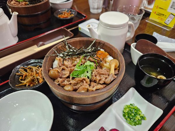 日本・下呂温泉「下呂温泉旅行」の写真：街中のお店で食べた牛ひつまぶしとどこかで...