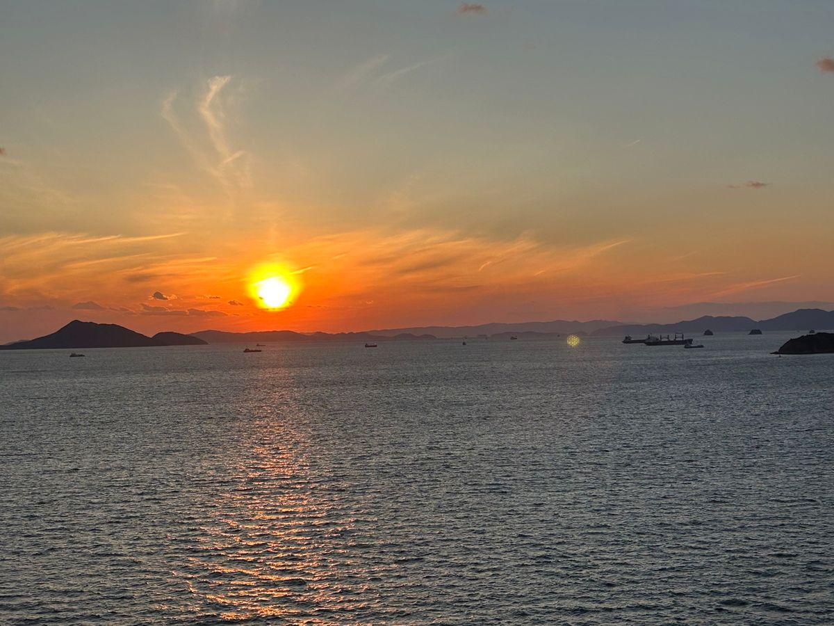瀬戸内海の夕陽