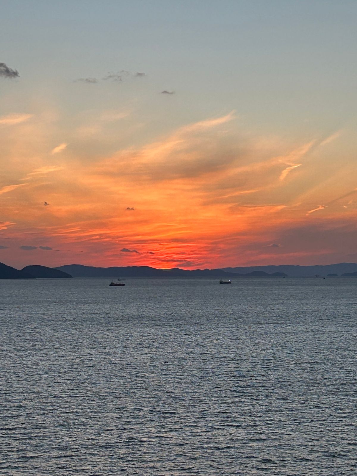 瀬戸内海の夕陽