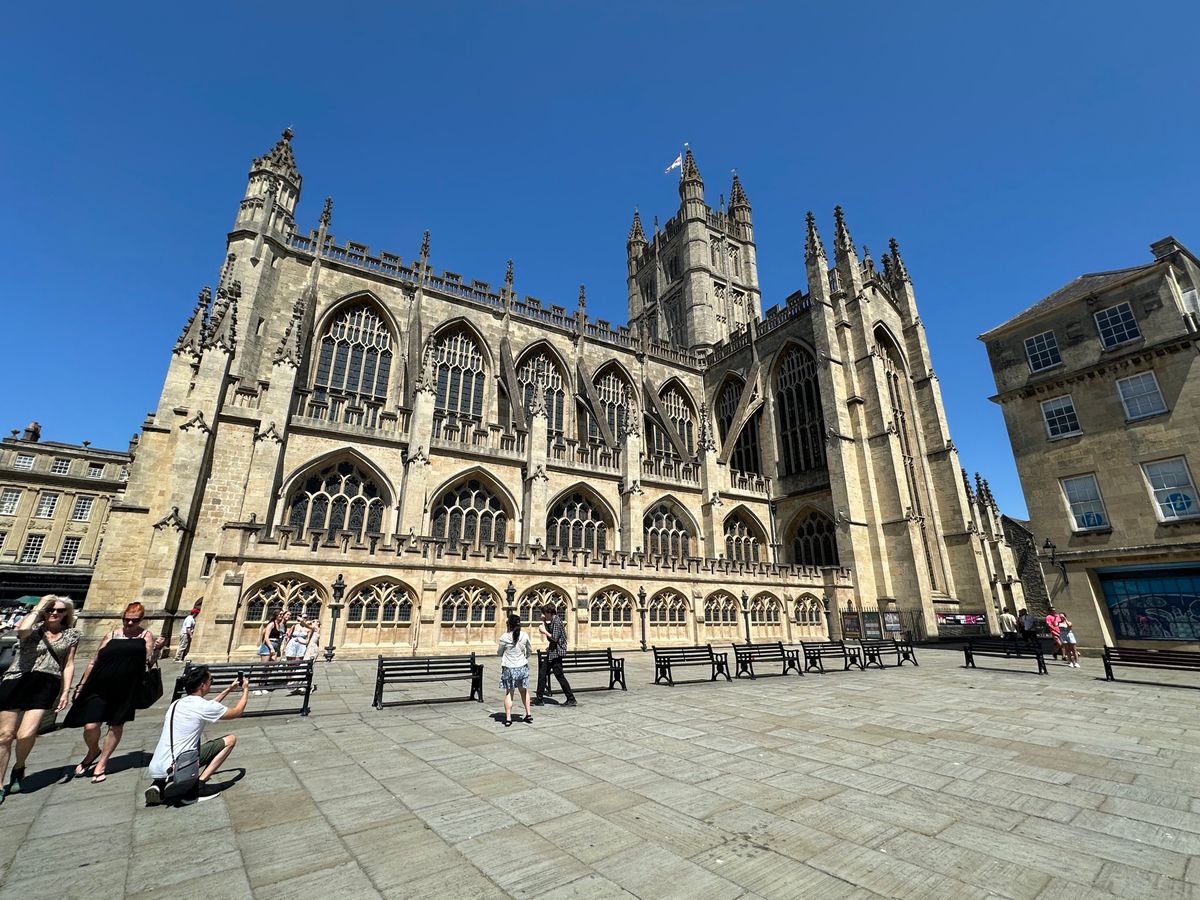 7/13 ロンドン近郊観光
世界遺産ストーンヘンジ、バース旧市街、ヨーロッ...