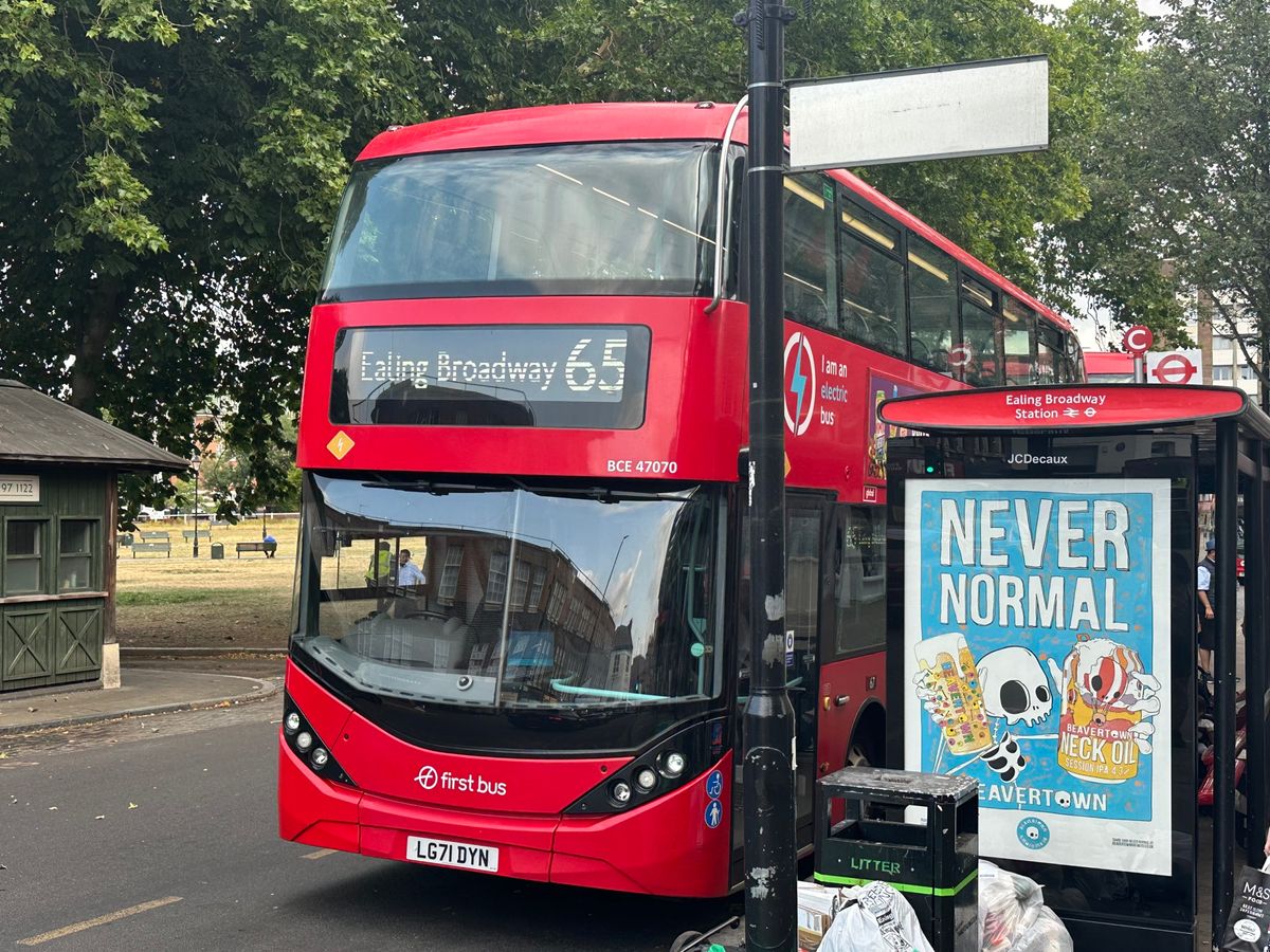 7/14 ロンドン近郊観光&フィンランド移動
世界遺産キューガーデンへは二...