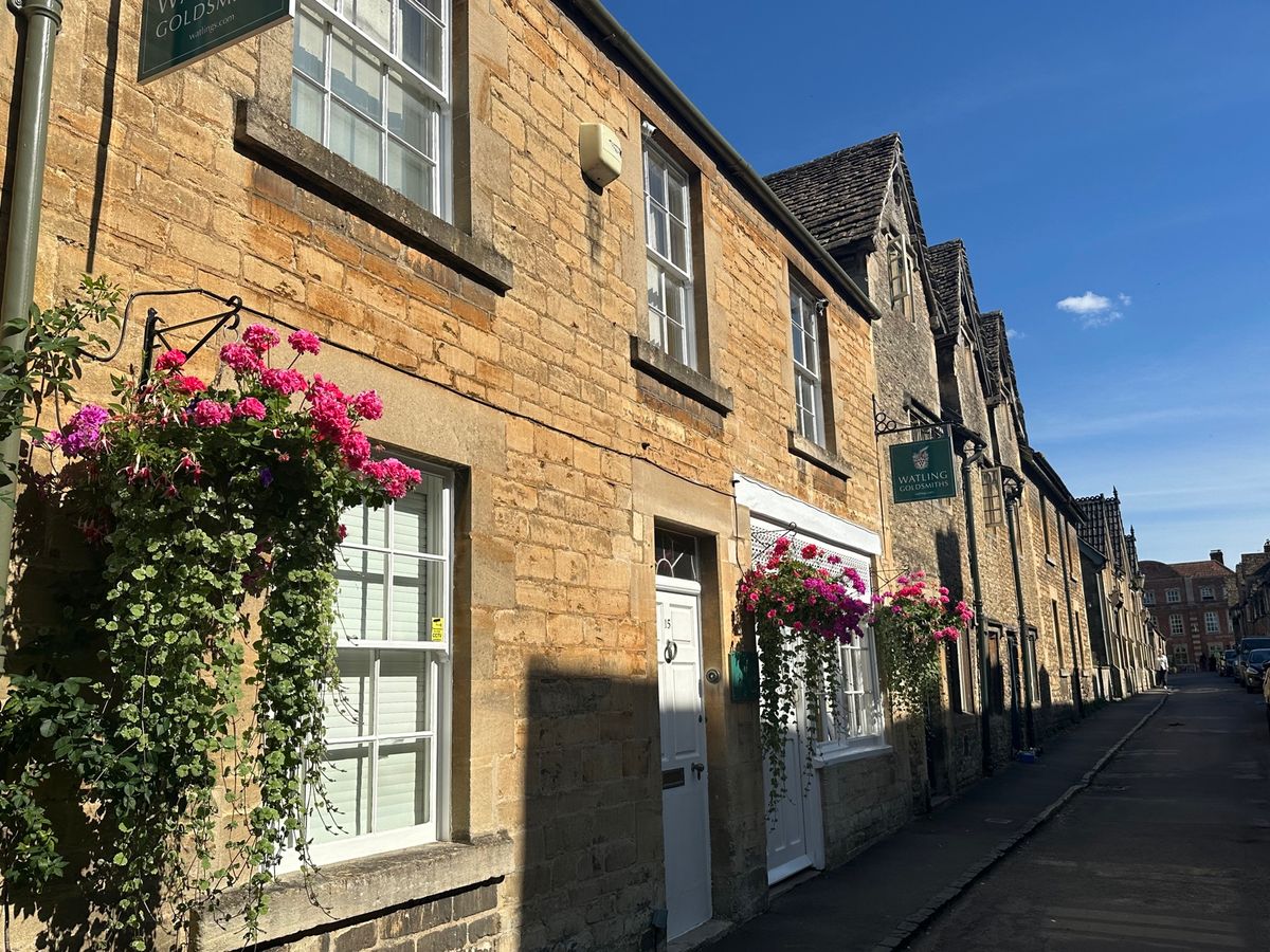 7/13 ロンドン近郊観光
世界遺産ストーンヘンジ、バース旧市街、ヨーロッ...