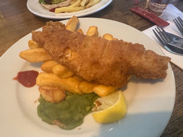 イギリス(英国)・ロンドン「イギリス/フィンランド旅行」の写真：7/12〜13 イギリスグルメ
フィッシ...