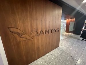 7/14 ロンドン近郊観光&フィンランド移動
世界遺産キューガーデンへは二...