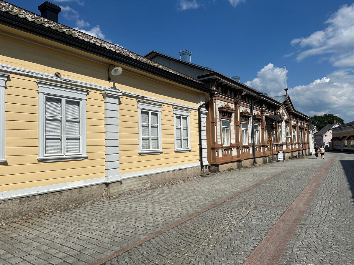 7/15 ラウマ観光
世界遺産ラウマ旧市街
ヘルシンキからトゥルク経由のバ...