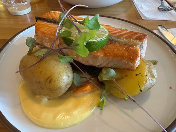 フィンランド・ヘルシンキ「イギリス/フィンランド旅行」の写真：7/20 ヘルシンキグルメ③
グリルドサ...