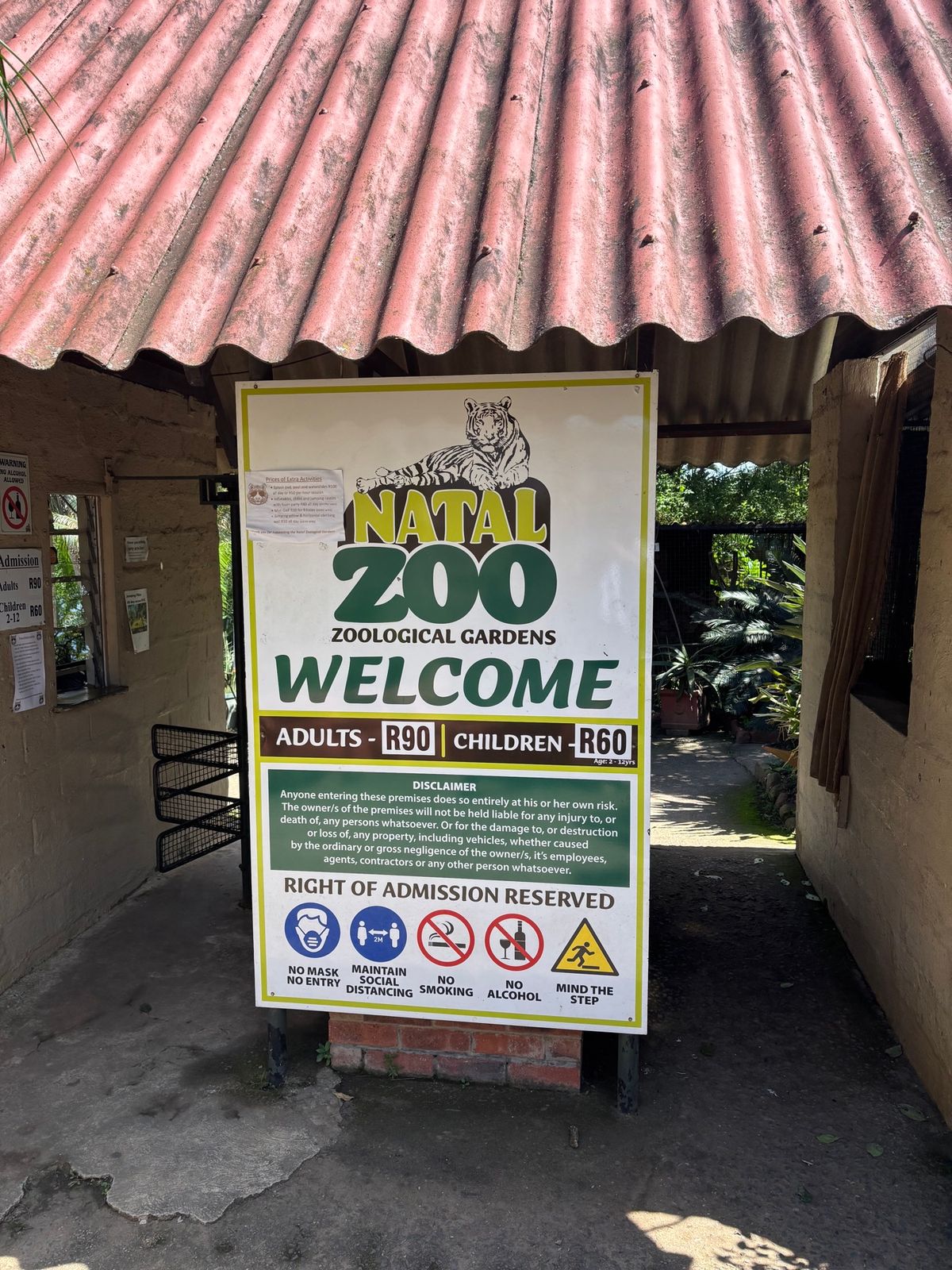 Natal Zoological Gardens
ライオンパークの隣にある...