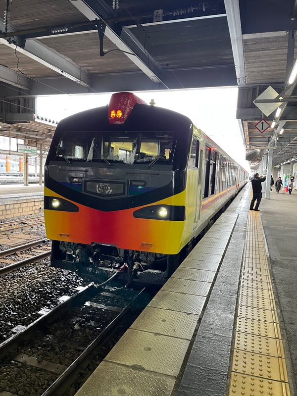 日本・青森県「東北旅」の写真：次の日はリゾートしらかみ　くまげら号に乗...