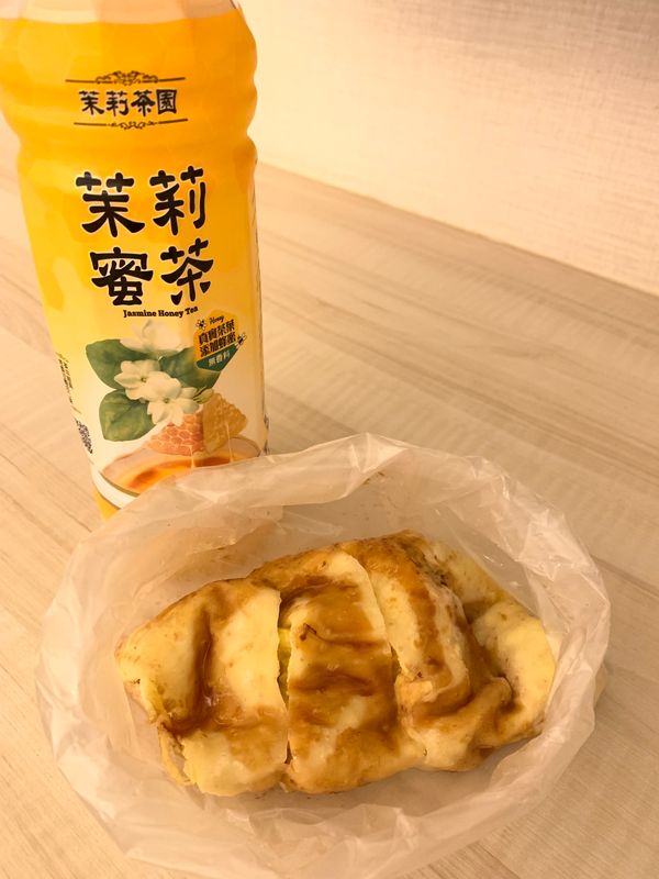 台湾・台北「台湾🇹🇼2回目」の写真：2日目朝は大四方蛋餅で、気になっていた蛋...