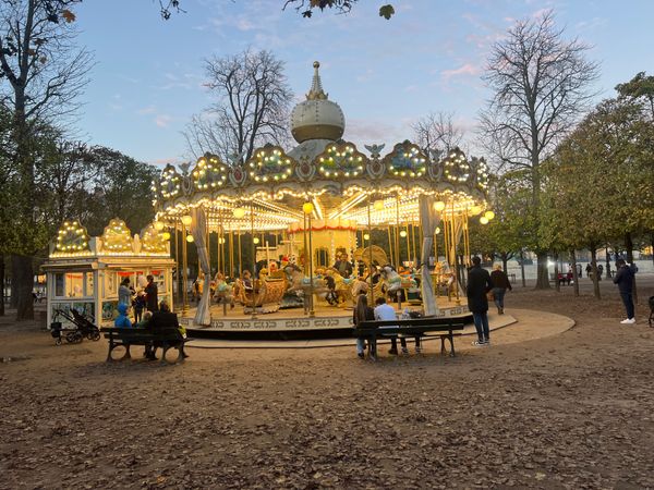 コートジボワール・Paris「コートジボワール出張1」の写真：チュルリー公園