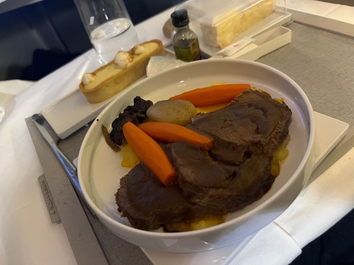 アビジャンからパリへ