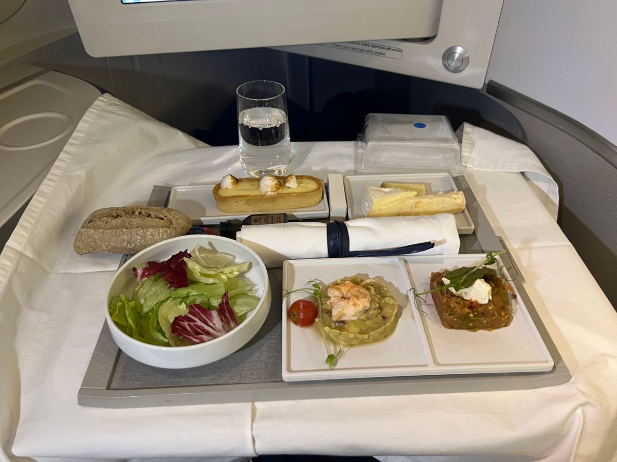 アビジャンからパリへ