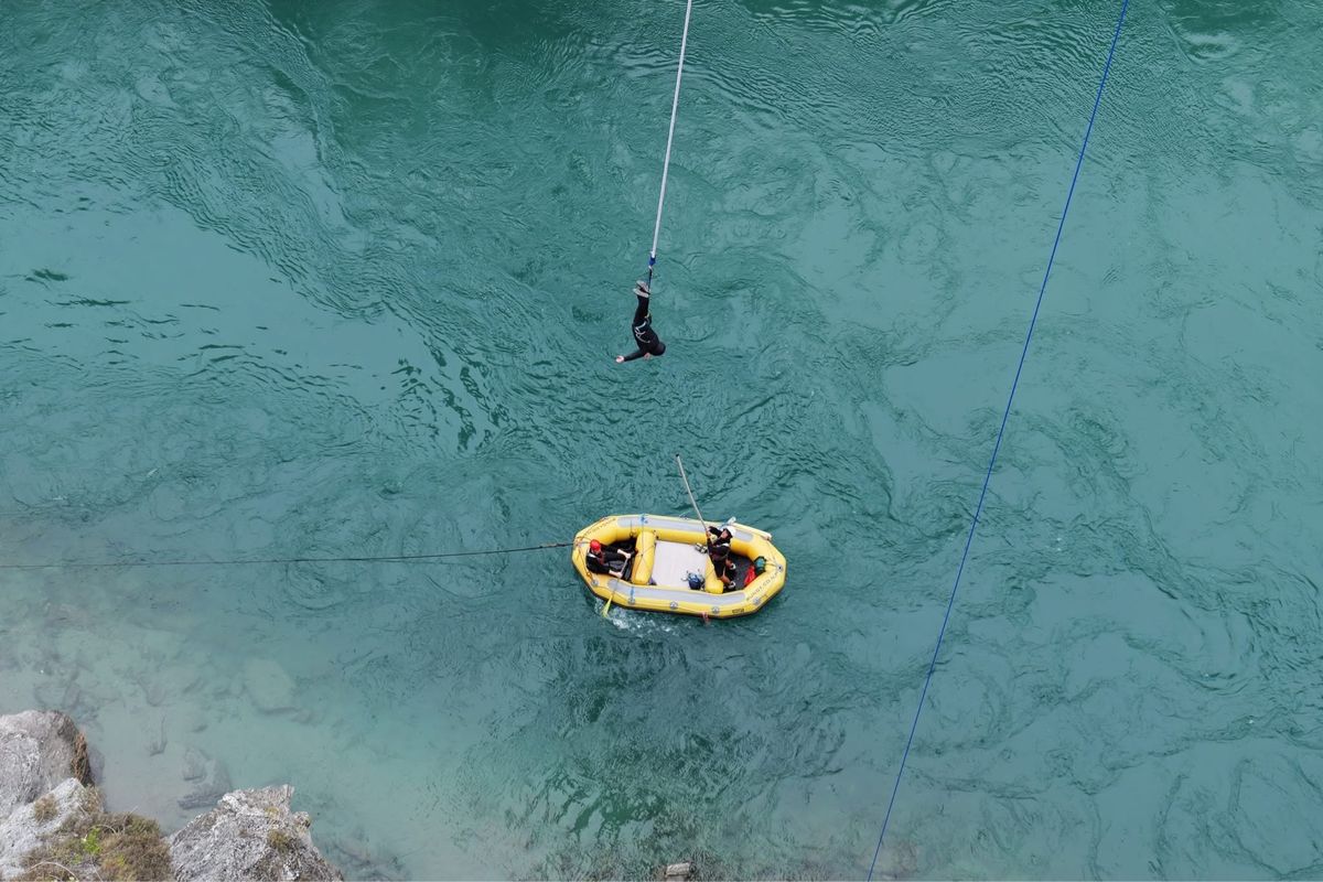 バンジージャンプするところ