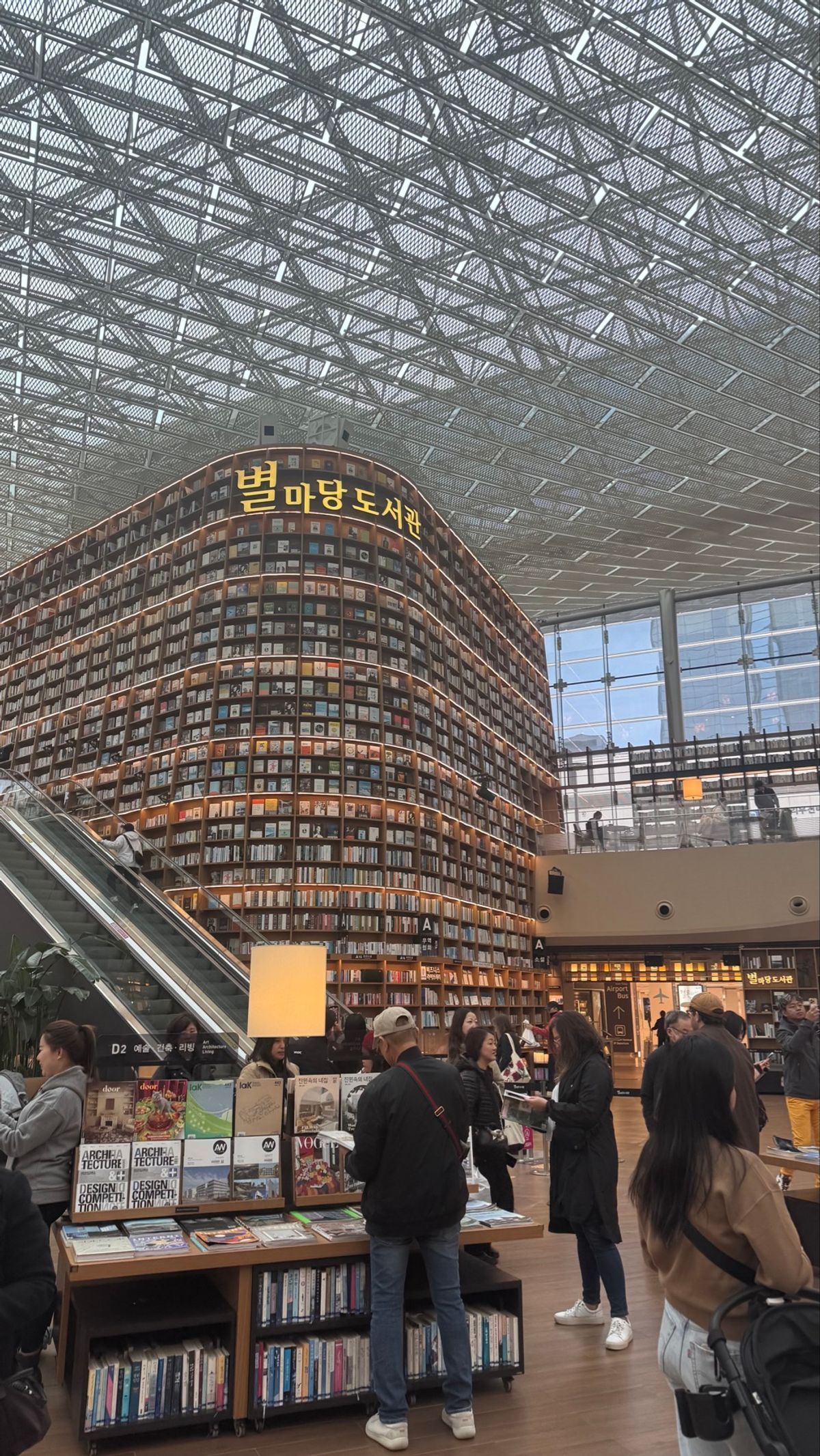 なんか映え！て感じのところ多かったしそこに集まる人も多数🙂‍↕️