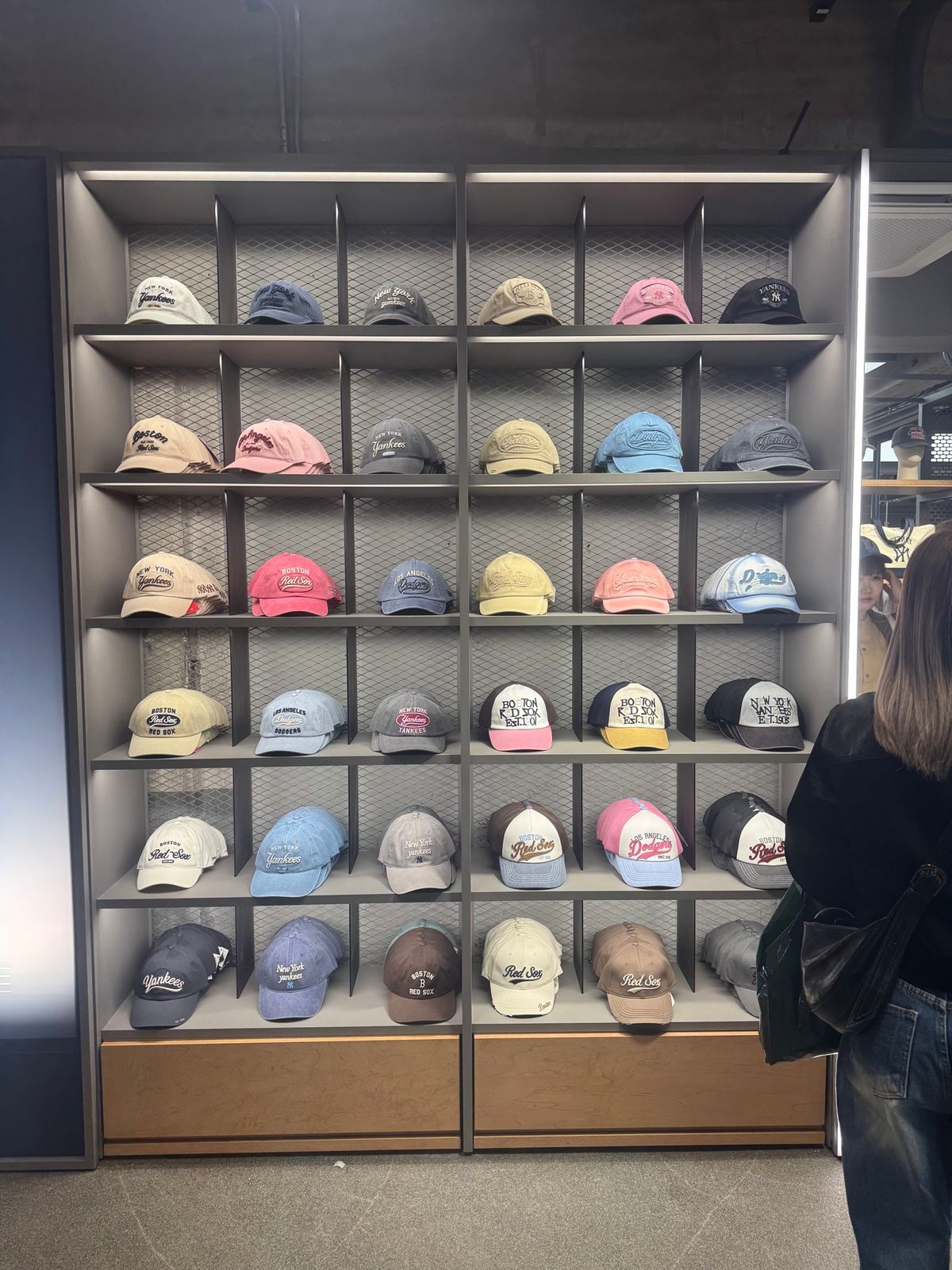 なんか映え！て感じのところ多かったしそこに集まる人も多数🙂‍↕️