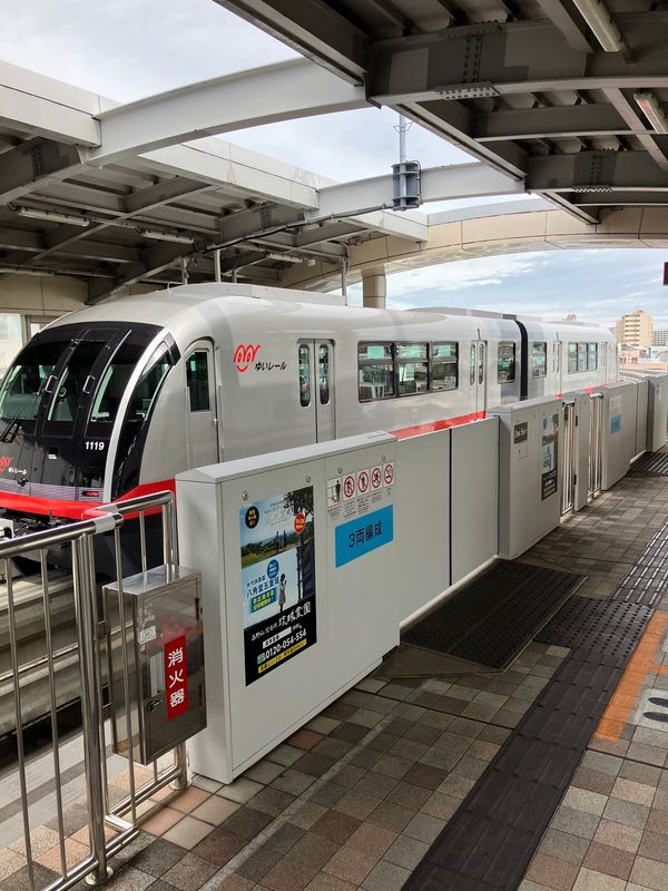 日本・沖縄県「2025MAR沖縄旅行」の写真：ゆいレール