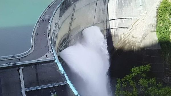 日本・富山県「富山　黒部ダム」の写真