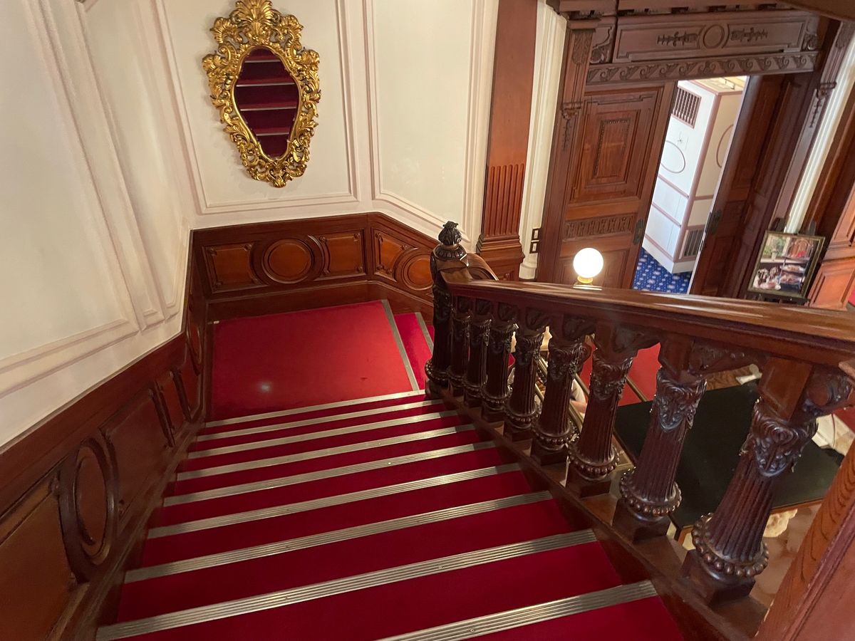 オヤツタイムは円山公園の中にあるデザートカフェ長楽館。建物は昨年末に重要文...