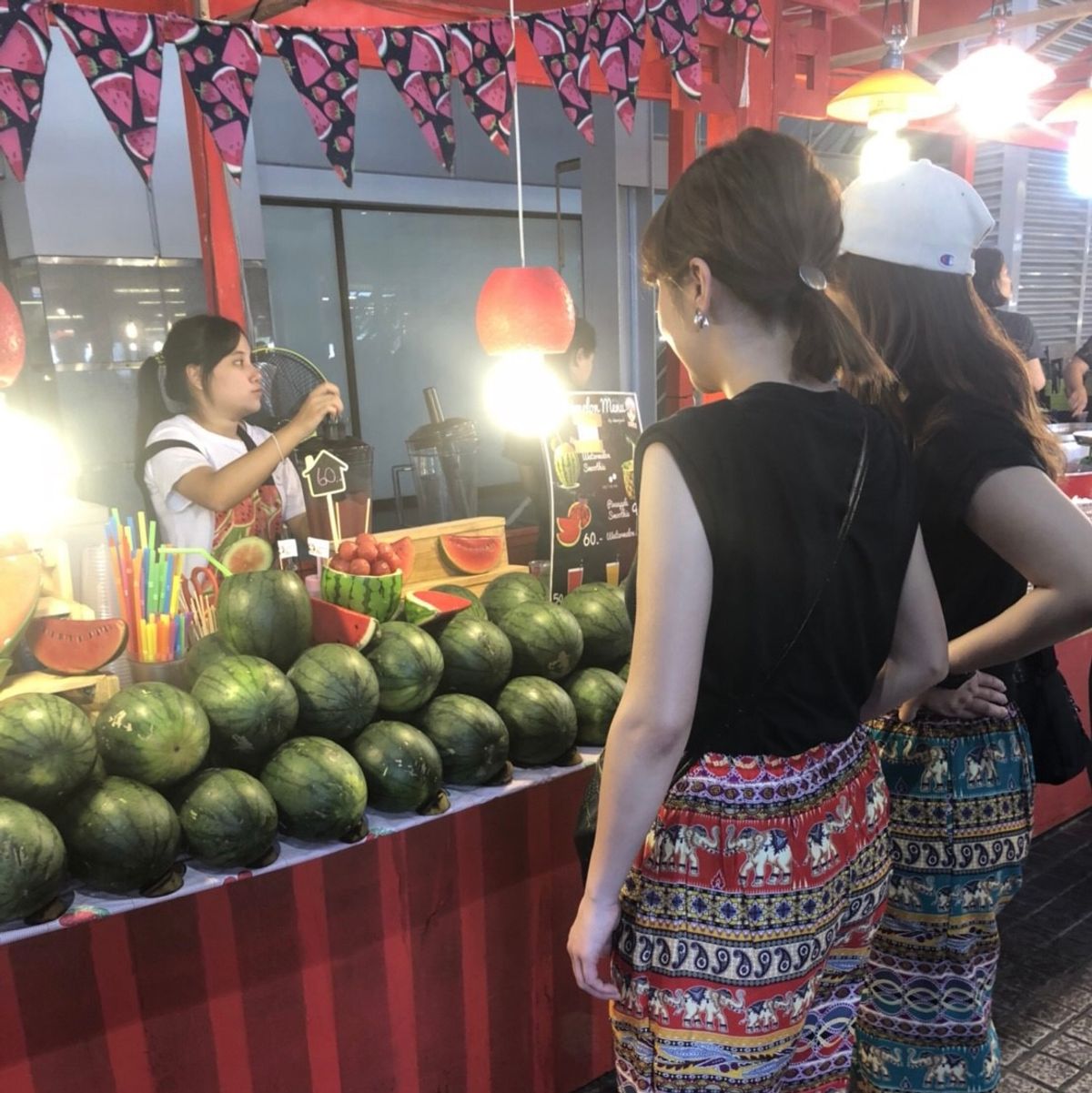 タイパンツはいて街歩き。
連日マッサージに行った🦶