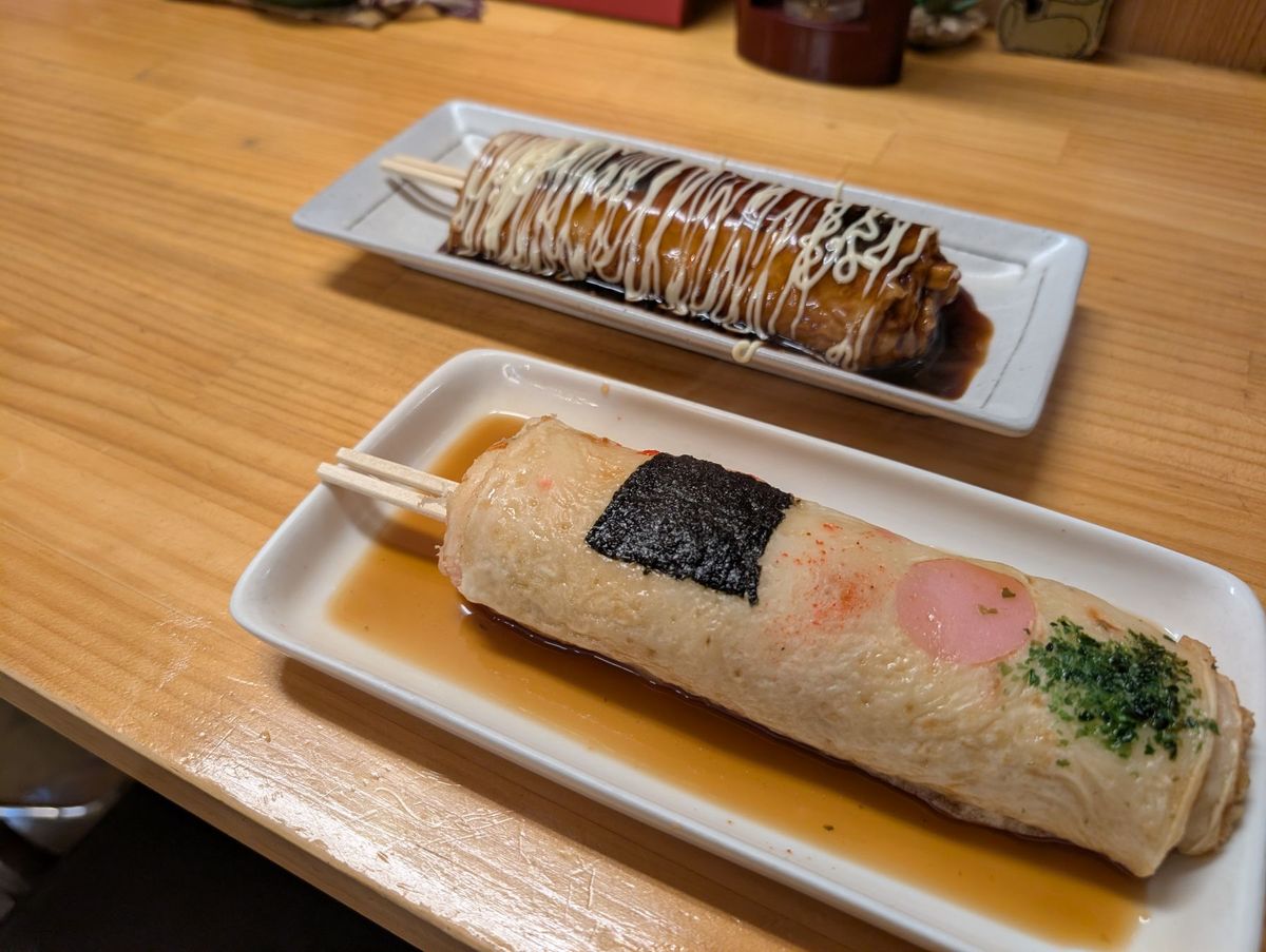 おやつ屋でどんどん焼き
桜寿庵でだんごとわらび餅