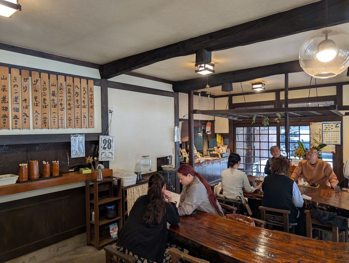 おやつ屋でどんどん焼き
桜寿庵でだんごとわらび餅